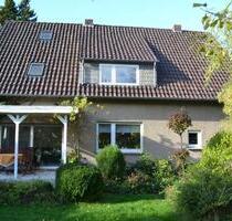 Zur Zwischenmiete: 2-Zi.-Whg. mit EBK und Terrasse in Kalletal