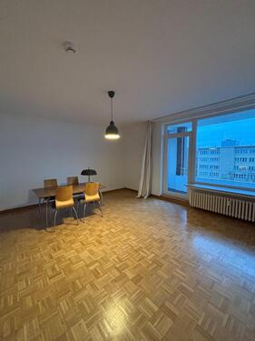 Foto - PROVOSIONSFREI - helles 1-Zimmer App. in DUS-Golzheim, Rhein-Nähe