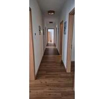 Helle 3 Zimmer Einliegerwohnung Wohnzimmer, Küche, Bad - Wiesthal