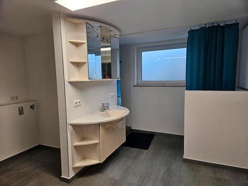 Foto - 3zimmer Wohnung vermieten - 1.100,00&nbsp;EUR Kaltmiete, ca.&nbsp; 120,00&nbsp;m&sup2;