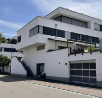 Moderne 5,5-Zimmer-Eckwohnung mit Haus-im-Haus-Charakter & Studio - Rümmingen