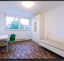 Nachmieterin für 1- Zi. in einer 2-Zi-Wohnung( für Frauen) - Leipzig Mitte