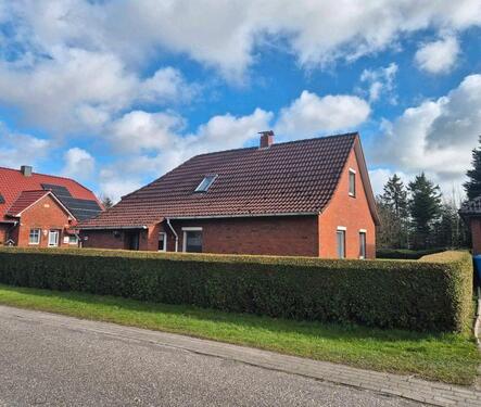 Foto - 3.5 Zimmer Einfamilienhaus zum Kaufen in Upgant-Schott