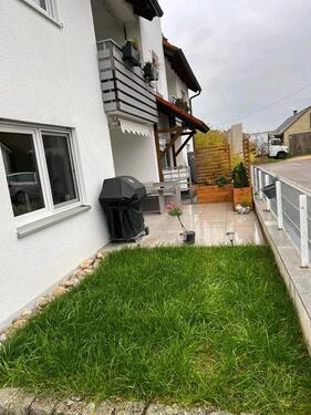 Foto - Charmante 3,5 Zimmer Erdgeschosswohnung mit Terasse .