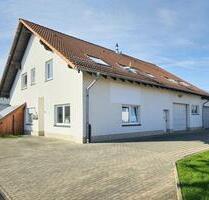 Wohn- und Gewerbeimmobilie in Hessisch Lichtenau, 166 + 210 m²