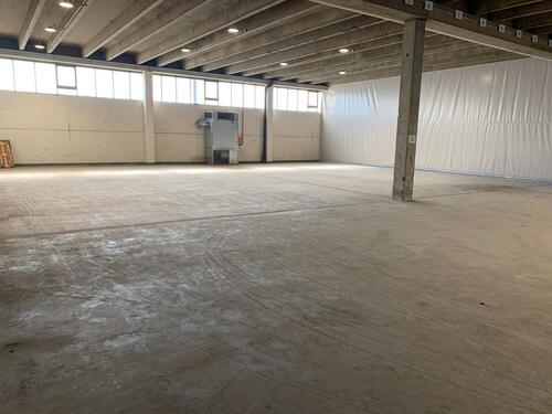 Foto - Produktionshalle Lagerhalle mit LKW-Rampe -provisionsfrei-