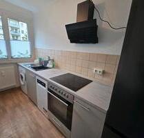 Wohnung zur Nachmiete + Einbauküche + Badmöbel + Gardinenstange - Bad Klosterlausnitz