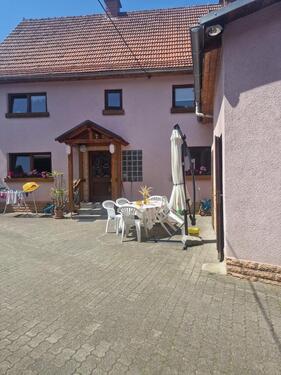 Foto - Einfamilienhaus mit Innenhof und Scheune