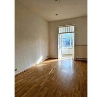 3 oder 4 Raum Wohnung, zentrumsnah Top Lage, Wintergarten - Eisleben (Lutherstadt)