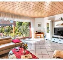 Reihenmittelhaus zur Miete - 2.260,00&nbsp;EUR Kaltmiete, ca.&nbsp; 168,00&nbsp;m&sup2; in Reinfeld (Holstein) (PLZ: 23858)