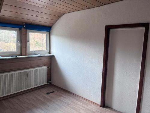 Foto - 3 Zimmer Dachgeschoßwohnung zur Miete in Püttlingen