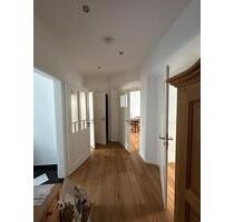 Stilvolle 3-Zimmer-Wohnung mit Balkon Hochpaterre & EBK im Altbau - Leipzig Nordost