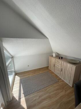 Foto - 4 Zimmer Dachgeschoßwohnung in Großwallstadt