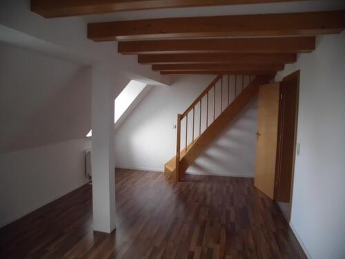 Foto - Gemütliche 2-Raum-Dachgeschoss-Maisonettewohnung mit Einbauküche