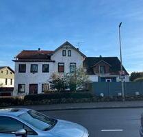 Zweifamilienhaus und ein Einfamilienhaus - Schleswig