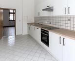 Foto - FRISCH RENOVIERT MIT EINBAUKÜCHE, WANNE UND DUSCHE