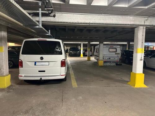 Foto - Tiefgarage in Pasing Am Knie - 100,00 EUR Miete,