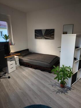 Foto - Möbliertes WG-Zimmer in einer 3er WG - Zuffenhausen