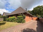 Foto - ohne Makler - Einfamilienhaus mit Garage und Wärmepumpe