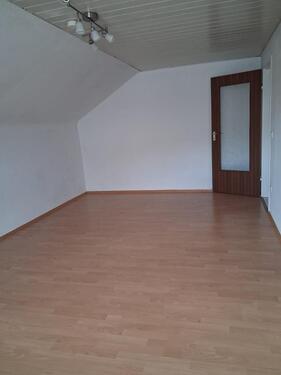 Foto - 1 Zimmer Dachgeschoßwohnung zur Miete in Sandhausen