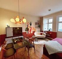 Designorientiertes Wohnen: Vollmöblierte Wohnung mit ruhiger Loggia - Berlin Friedrichshain-Kreuzberg