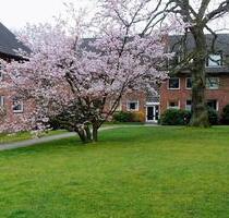 Provisionsfrei: Großzügige 4-Zimmer-Wohnung auf großem Grundstück - Hamburg Altona