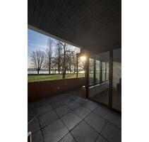 Modernisierte 2-Zimmer-Wohnung mit Rheinblick & TG-Stellplatz - Bonn Auerberg