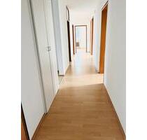 Exklusive 3,5-Zimmer-Wohnung mit Balkon in Erlangen