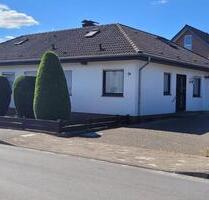 Privatverkauf - Bungalow mit viel Wohnfläche in Rheda-Wiedenbrück