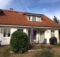 Ruhige, sonnige 2-Zi-Wohnung DG mit kleinem Balkon - Möckern