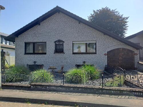 Foto - Freistehendes Einfamilienhaus - 460.000,00 EUR Kaufpreis,