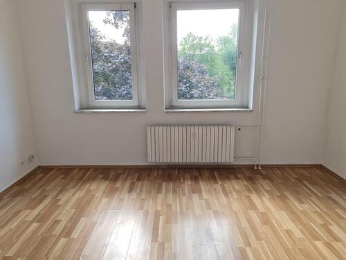 Foto - Gepflegte 2-Zimmer-Wohnung im 2.Obergeschoss zu vermieten!