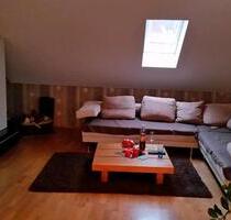 Helle Dachgeschoss - Wohnung - 400,00 EUR Kaltmiete, in Reiskirchen (PLZ: 35447)