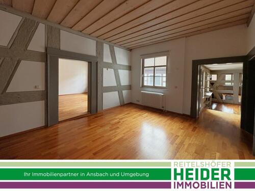 Foto - Großzügige Altstadtwohnung mit modernem Komfort