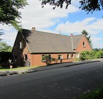 Zweifamilienwohn- Mehrgenerationenhaus im Grünen, doch zentral - Kölln-Reisiek