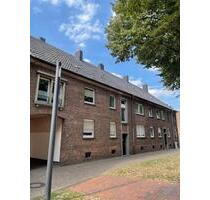 Rees-Zentrum: 2-Zimmer-Wohnung im Erdgeschoss mit Balkon