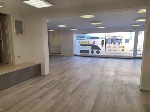 Foto - Frisch renovierte Ladenfläche Gewerbeeinheit in Toplage Sinsheim