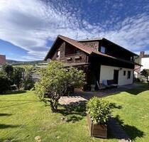 gepflegtes Einfamilienhaus mit 1015m² Garten - Lam