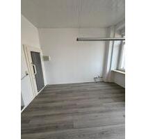 WND Stadtmitte - neu renoviertes Büro im EG mit Werbemöglichkeit - Sankt Wendel