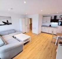 Modernes & Möbliertes Apartment- Einziehen und Wohlfühlen! - Saal