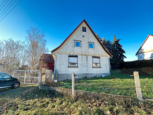 Foto - Haus mit großem Grundstück zu verkaufen *PROVISIONSFREI*