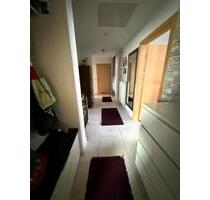 Helle und moderne Dachgeschosswohnung in Duisburg-Ruhrort