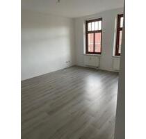Frisch renoviert !!! 2 Raum mit Balkon und Fahrstuhl - Chemnitz Bernsdorf