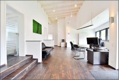 Foto - Repräsentatives barrierefreies Büro mit Terrasse & ca. 450 m² Grundstück