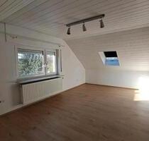 Helle 3-Zimmer Dachgeschosswohnung in Backnang zu vermieten