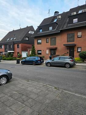 Foto - 2 Familien Reihenhaus - 650.000,00&nbsp;EUR Kaufpreis, ca.&nbsp; 220,00&nbsp;m&sup2;