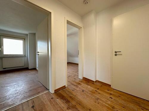 Foto - 2 Zimmer Dachgeschoßwohnung zur Miete in Saarbrücken