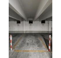 Parkhaus auto Stellplatz Garage an Pelkovenstraße Riesstraße - München Moosach