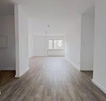 Geräumige 3-Zimmer-Wohnung mit BALKON und EINBAUKÜCHE - Rendsburg