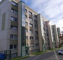 Gemütliche 1-Zimmer-Wohnung in Crimmitschau mit Seeblick